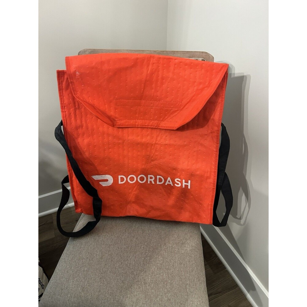 Red Doordash Pizza Delivery Bag Door Dash  19" x 19" x 4” insulated hook & loop